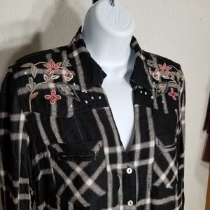 Women's Shirt - Western Style - Floral Embroidery